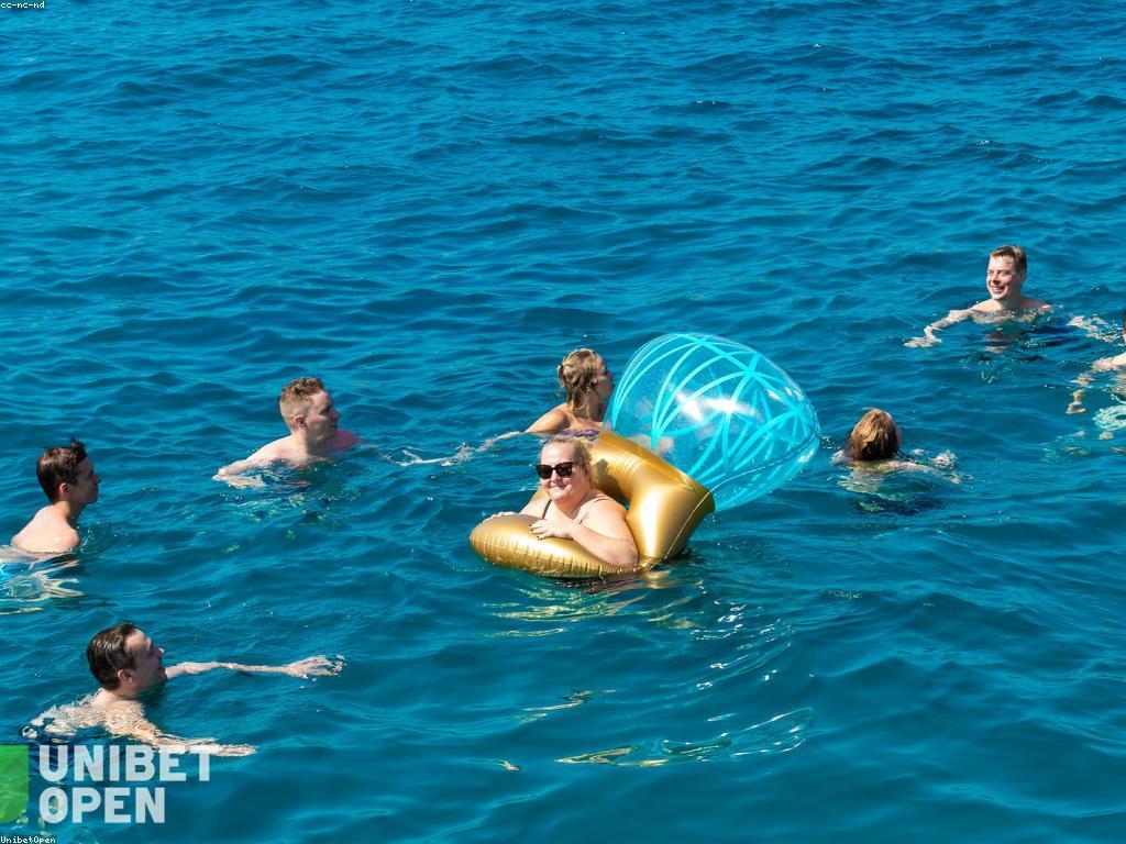 ម៉ាស៊ីនកាស៊ីណូ: បទបង្ហាញនិងអត្ថប្រយោជន៍