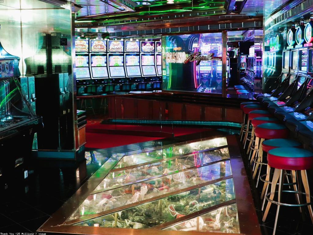 អត្ថប្រយោជន៍នៃម៉ាស៊ីនកាស៊ីណូ Online